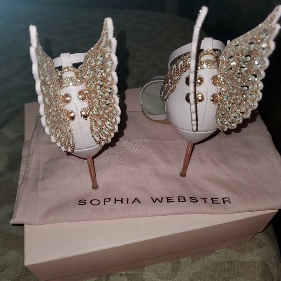 High Heel, worn once for my wedding. Orig $683 - Picture 2 of 5